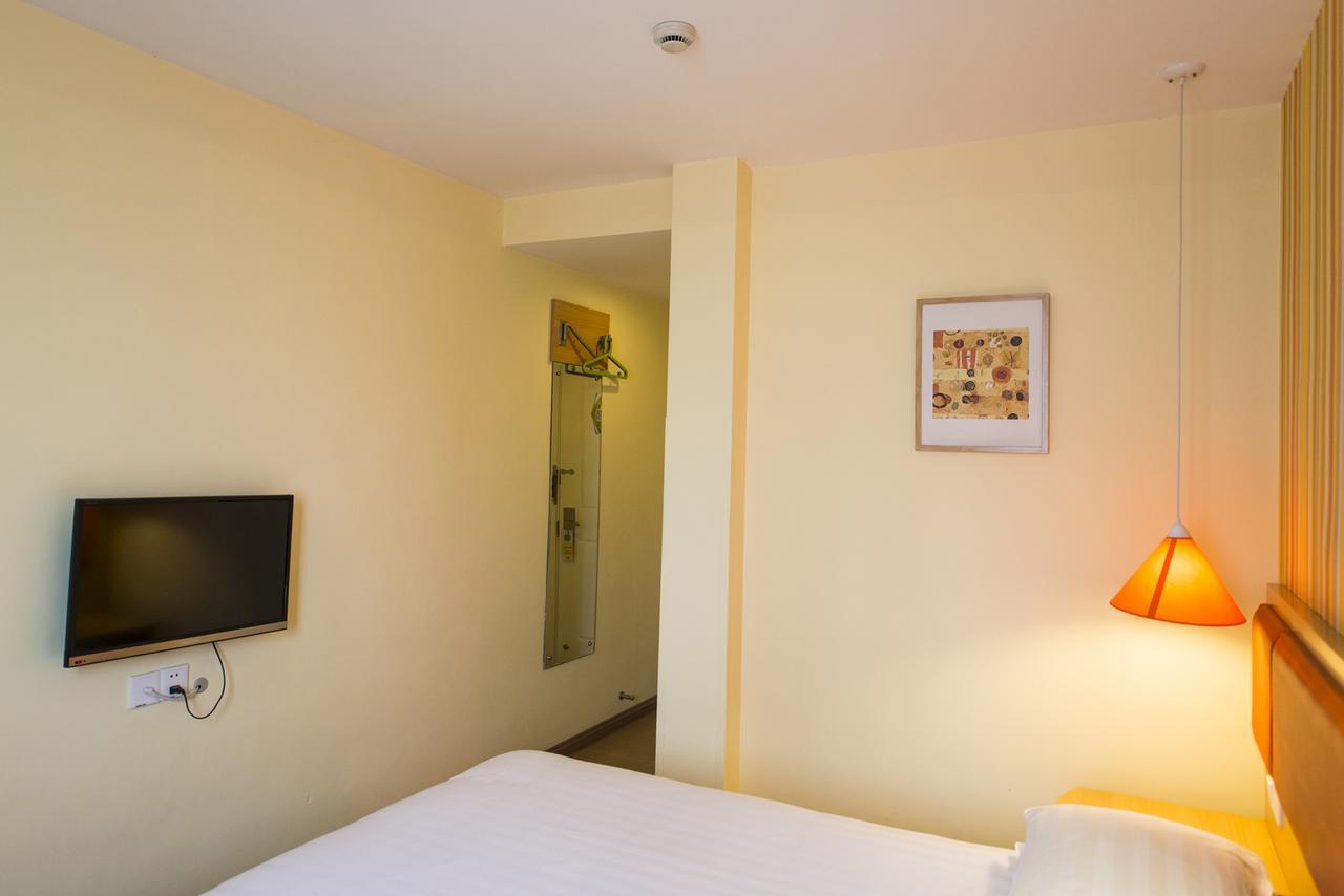 Home Inn Beijing Yansha East Sanyuan Bridge Exterior photo